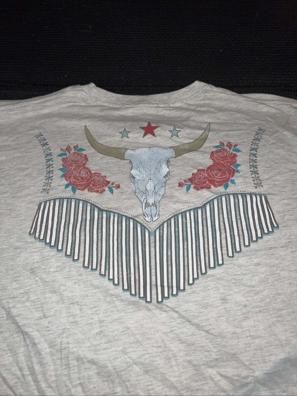 Lincoln Outfitters Women's T-Shirt Size Large 🥀 & Cow Skull
